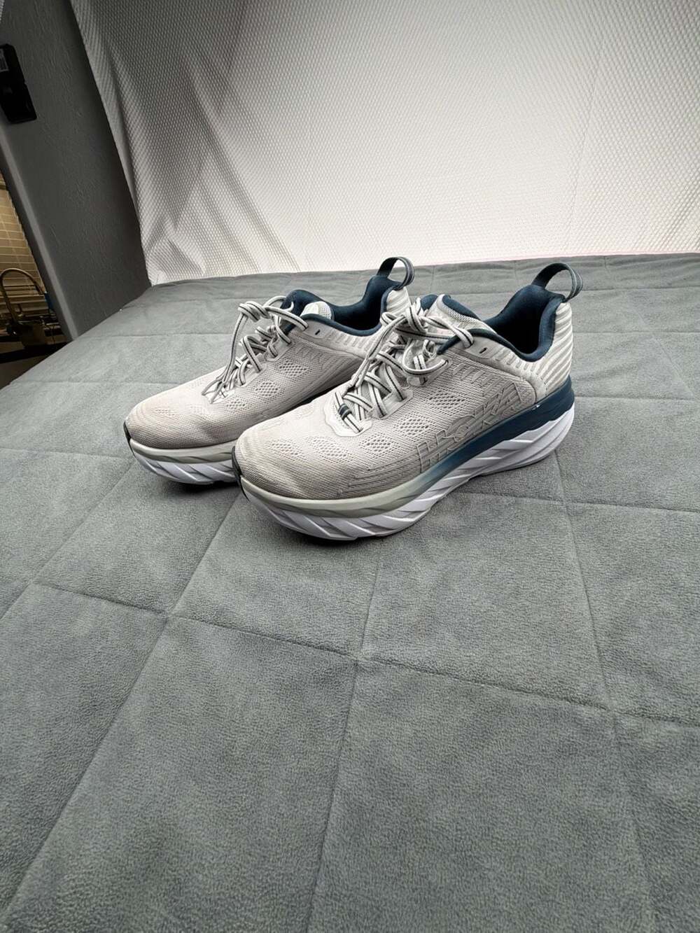Hoka One One Women's Bondi 6 Wide Lunar Rock Running Shoes Size 8.5 D